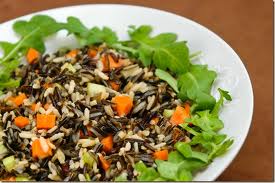 салата с кафяв ориз