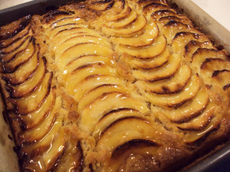 ябълков сладкиш